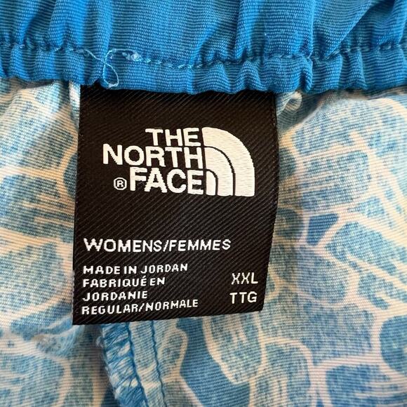 The North Face women’s size XXL athletic floral shorts - Picture 3 of 7